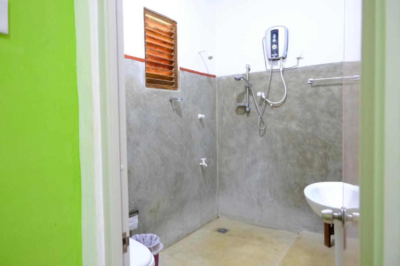 Thilina Homestay Sigiriya Esterno foto