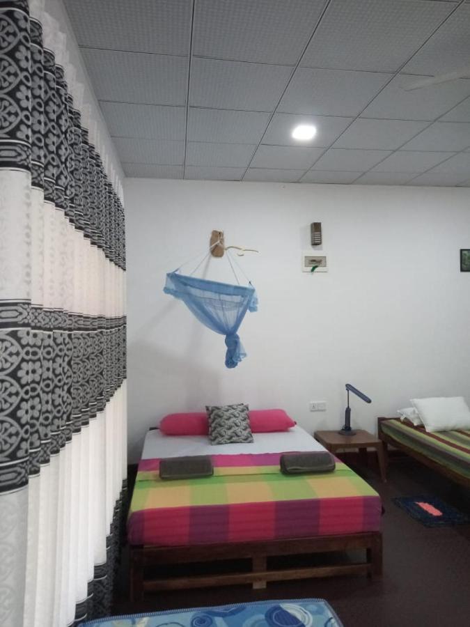 Thilina Homestay Sigiriya Esterno foto