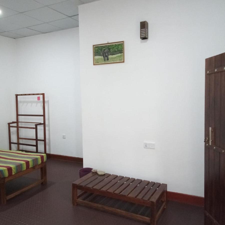 Thilina Homestay Sigiriya Esterno foto